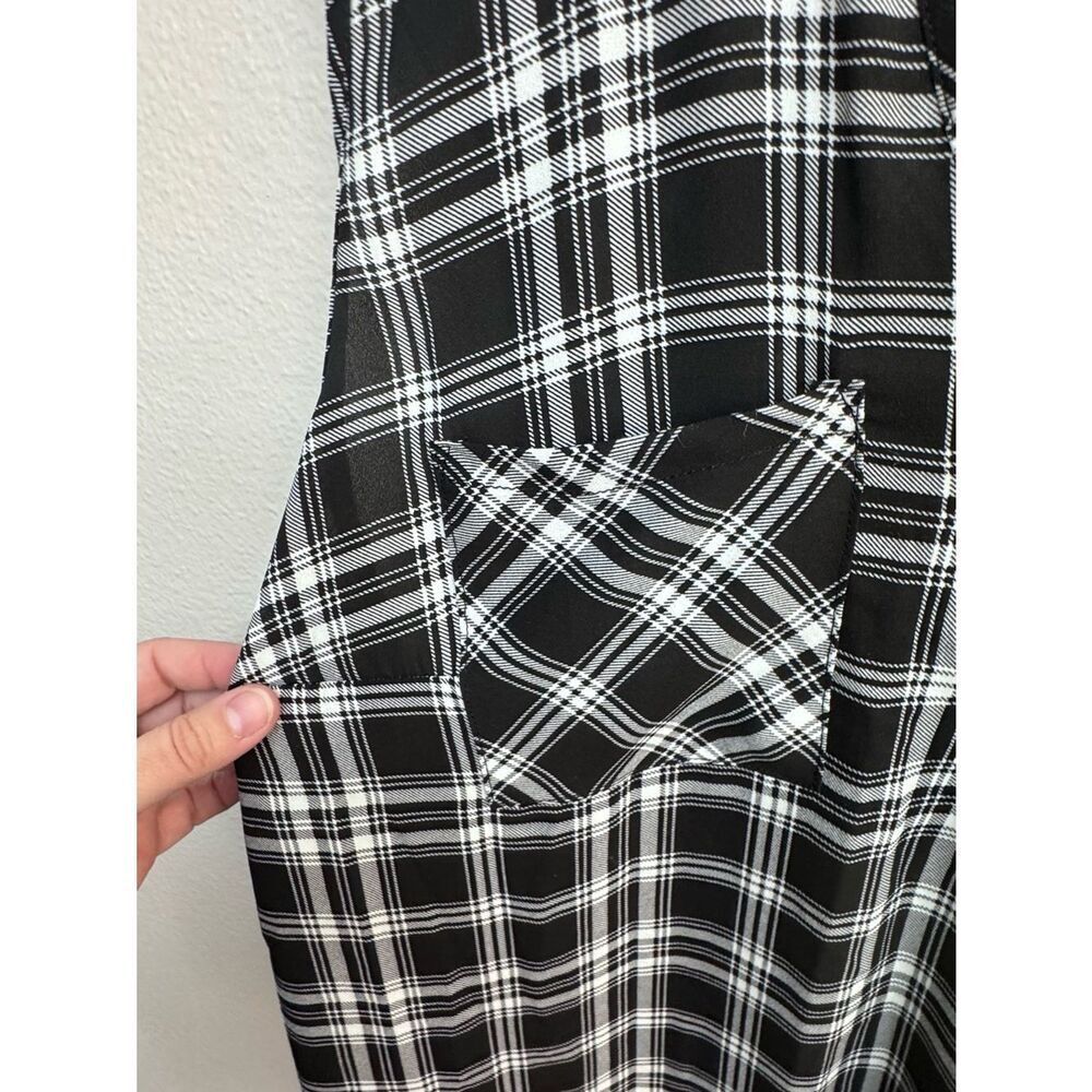 NWT torrid Harper Sleeveless Plaid Georgette Blouse - Black/White - Picture 9 of 11
